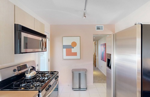 Old Las Palmas Apartment | Albert Frey's Villa Hermosa | Pool & Spa | Steps to North Palm Canyon Drive