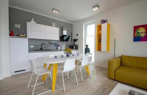 Glowe Apartment | Albert-INN-Glowe - barrierefrei & 3 Schlafzimmer & Coworking & Strandkorb-saisonal & Sauna im Haus & Fahrräder