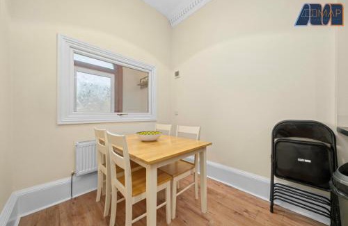 Gourock Apartment | Albert Road