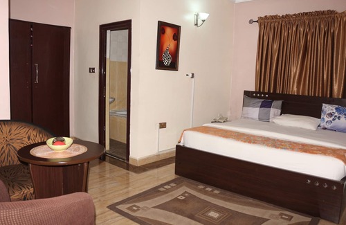 Uyo Hotel | Albert Suites