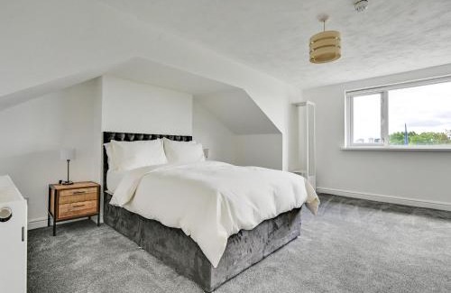 Salford Hotel | Albert View Rooms