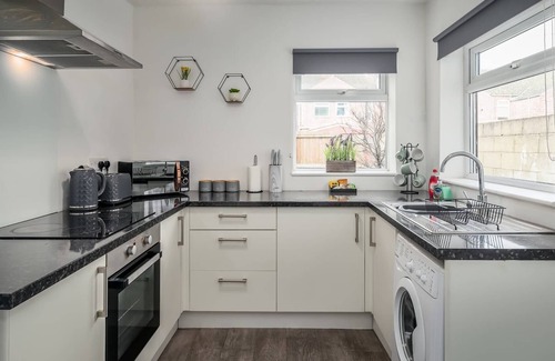 Goole House | Alberta House by Lavender Stays, Wi-Fi, 7 guests