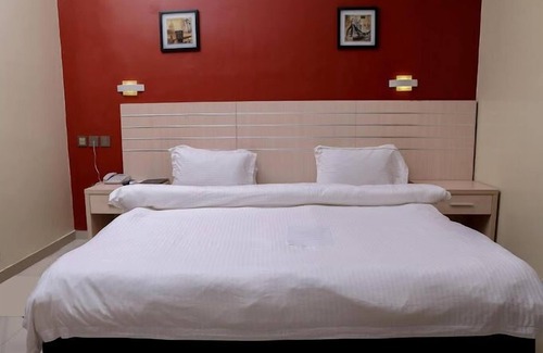 Ilesa Hotel | Albertville Luxury Rooms
