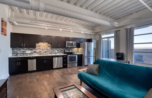 Raynolds Addition House | Albuquerque downtown condo