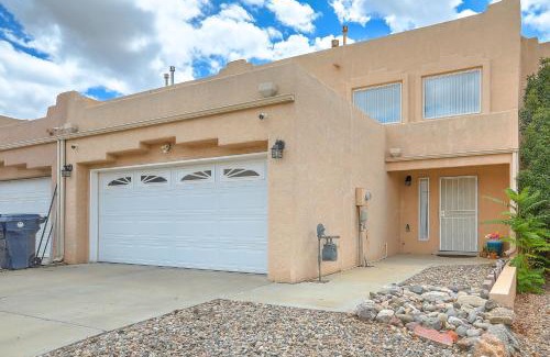 Princess Jeanne House | Albuquerque Getaway Near Shopping and Fiesta Park!