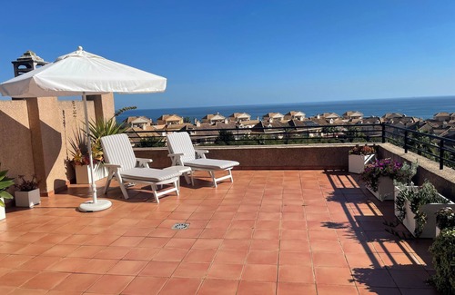 San Roque Apartment | Alcaidesa, Regency, App.1-4 pers., fantastic sea view, approx. 800 m to the beach