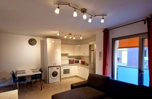 Alcala Apartment | Alcalá Seaside Apartment, 2 rooms, private parking