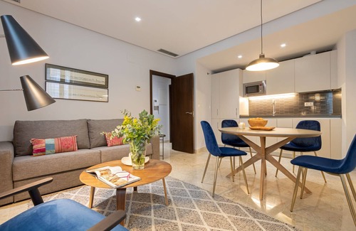 San Bernardo Apartment | Alcazar Gardens, 6 people