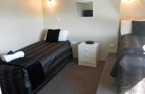 Picton Hotel | Aldan Lodge