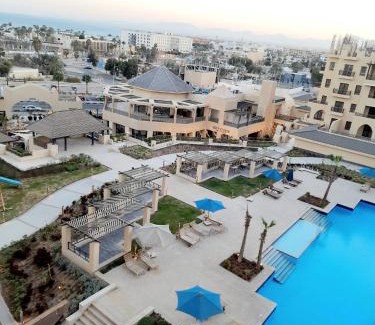 Village Road Apartment | Aldau Heights