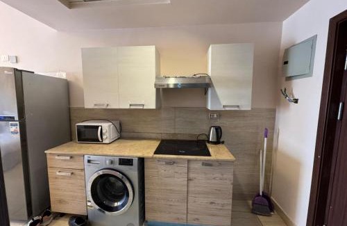 Village Road Apartment | Aldau Heights