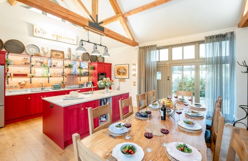 Saxmundham Cottage | Alde Bay Farm - Barn Owl Sanctuary - sleeps 10 guests in 5 bedrooms