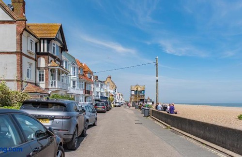 Aldeburgh House | Aldeburgh Family House