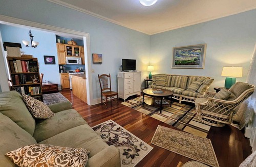 Alden House | Alden Cottage Summary