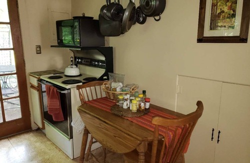 Alden House | Alden Terrace Cottage