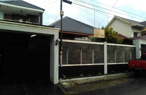 Palembang Villa | Aldeoz Palembang City Villa Sumsel