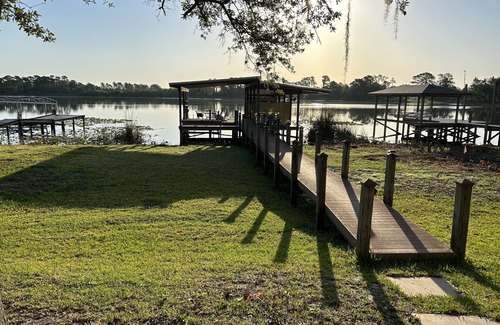 Sanford House | Alderwood lake house Sanford/Orlando near SFB