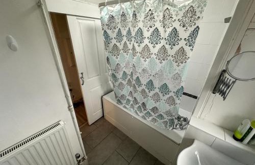 Whitechapel House | Aldgate East Rooms R2