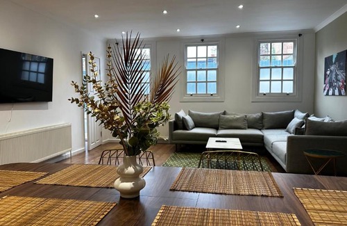 De Beauvoir House | Aldo's 2 Bedroom Townhouse London N1