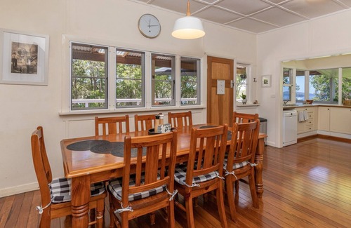 Mayers Flat Cottage | Aleda House on the Myall Lakes