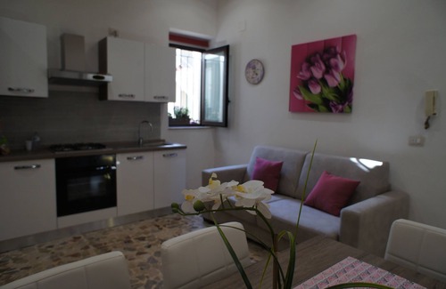 Eastern Sicily Apartment | Alemar Siracusa ideal for visiting the city