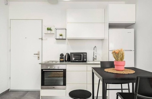 Tel Aviv Promenade Apartment | Alenby Luxury Apartment By Nimizz One Bedroom Apartment