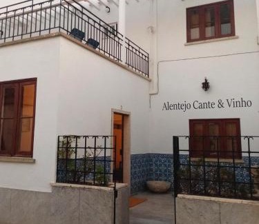 Ferreira do Alentejo House | Alentejo Cante & Vinho