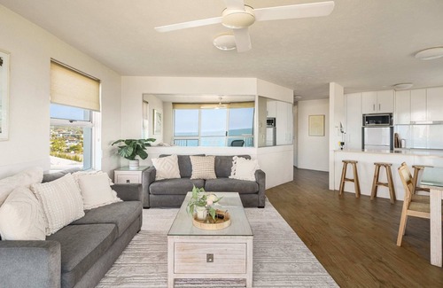 Alexandra Headland Apartment | Alex Heads Oceanview Escape