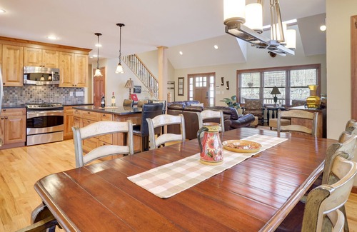 Hamlin House | Alex & Marie’s Manor