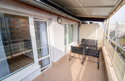 Stara Zagora Apartment | Alex's Sunny Place