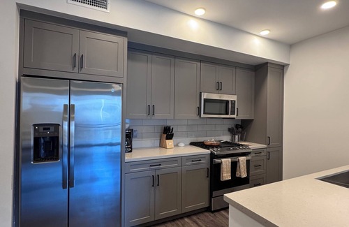 Mission Valley Apartment | Alexan Gallerie: Comfortable 1-Bedroom Escape in San Diego with WiFi & AC