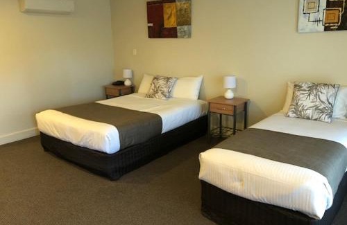 Penola Hotel | Alexander Cameron Suites