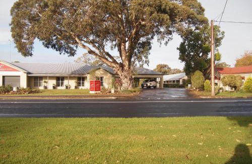 Penola Hotel | Alexander Cameron Suites