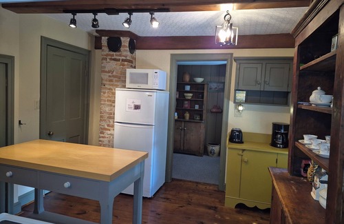 Old Town Historic District House | Alexander Mckee House - Best location in Old Town!