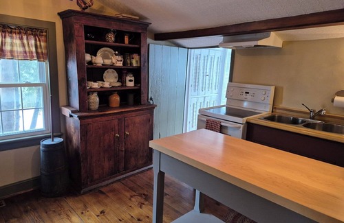 Old Town Historic District House | Alexander Mckee House - Best location in Old Town!