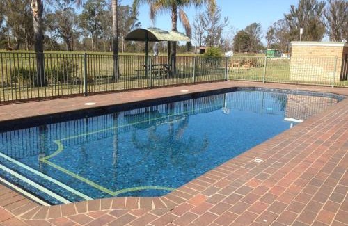 Vineyard Hotel | Alexander The Great Motel
