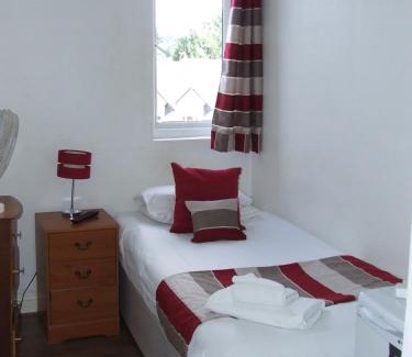 Hemel Hempstead House | Alexandra Guest House
