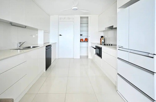 Alexandra Headland Apartment | Alexandra Headland Ocean Dream - Stunning View ZA6