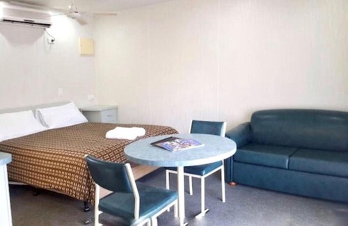 Alexandra House | Alexandra Parklife Studio 5