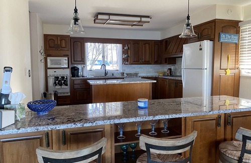 Alexandria Bay House | Alexandria Bay Waterfront House with separate Boathouse
