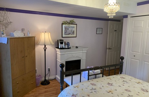 Shannon Lake Bed & Breakfast | Alexandria House Bed & Breakfast
