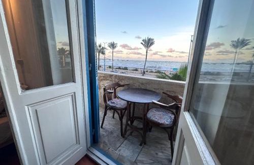 Al-Jumruk House | Alexandria private rooms, Only For Men 仅限男士