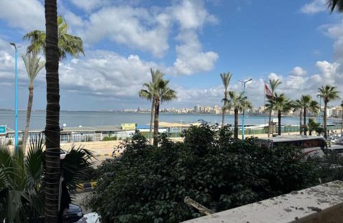 Al-Jumruk House | Alexandria private rooms, Only For Men 仅限男士