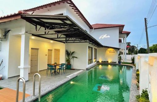 Muar House | ALEXIS VILLA Whole OR Room
