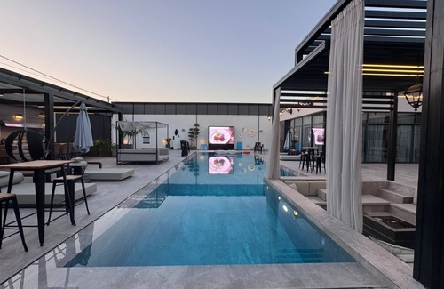 Al-Maghtas Ski Chalet | alfahad villas deadsea jordan