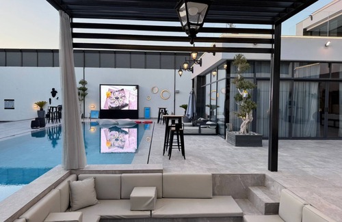 Al-Maghtas Ski Chalet | alfahad villas deadsea jordan