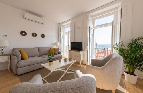 Se Apartment | Alfama by the cathedral 3BR+2Bath+elevator