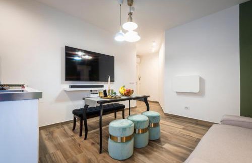 Martinsicuro Apartment | Alga 5-Star Boutique Apartment Steps from the Sea