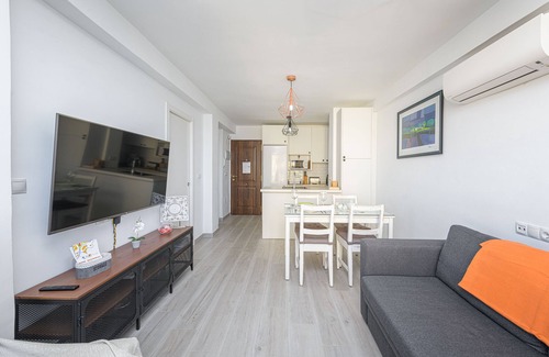 Algarrobo House | ALGARROBO COSTA - Nice private apartment in urbanisation with pool and free WiFi.