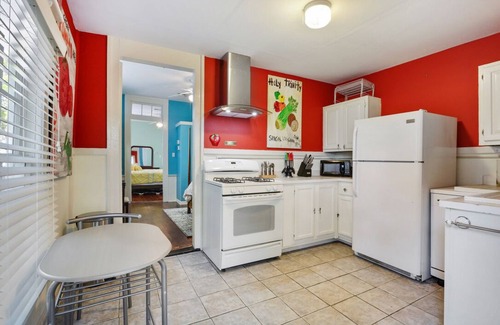 Algiers Point House | Algiers Point 2 bed, 1 bath near French Quarter, Federal City and CBD